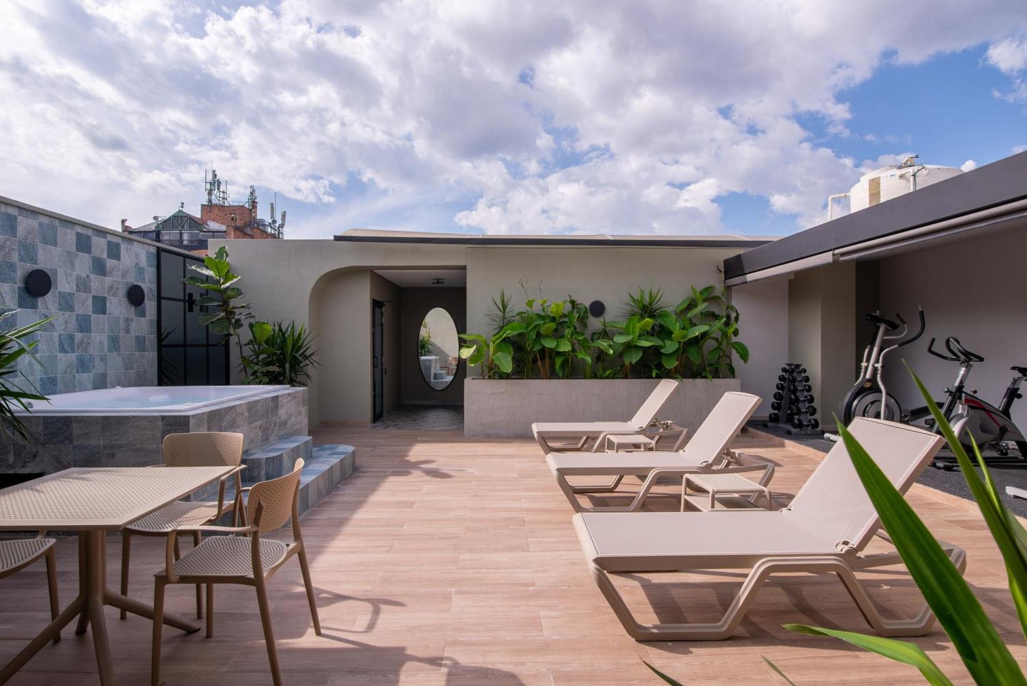 Hotel Lincoln Medellin Exterior photo
