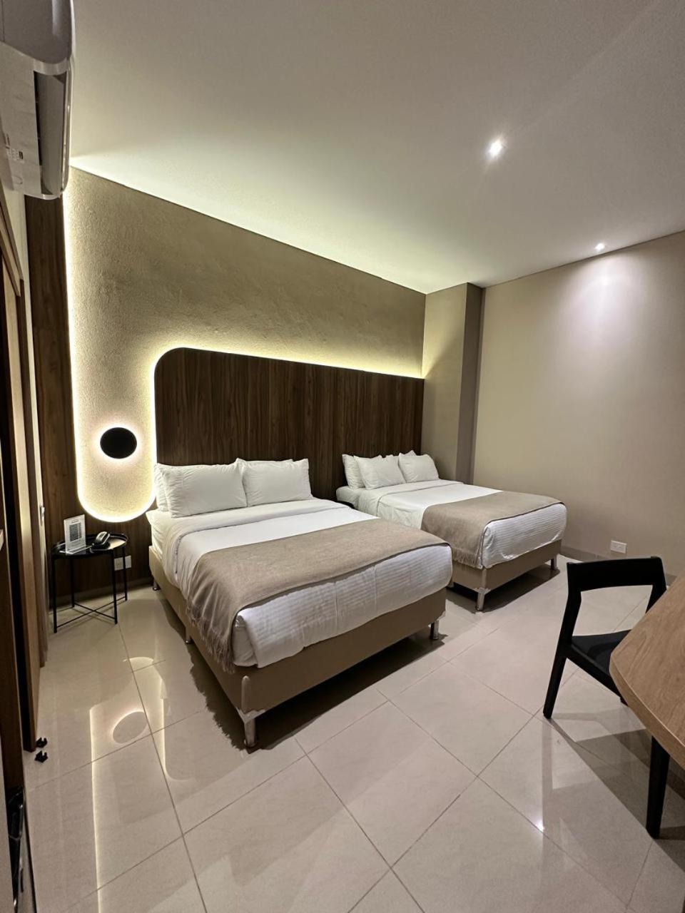 Hotel Lincoln Medellin Exterior photo