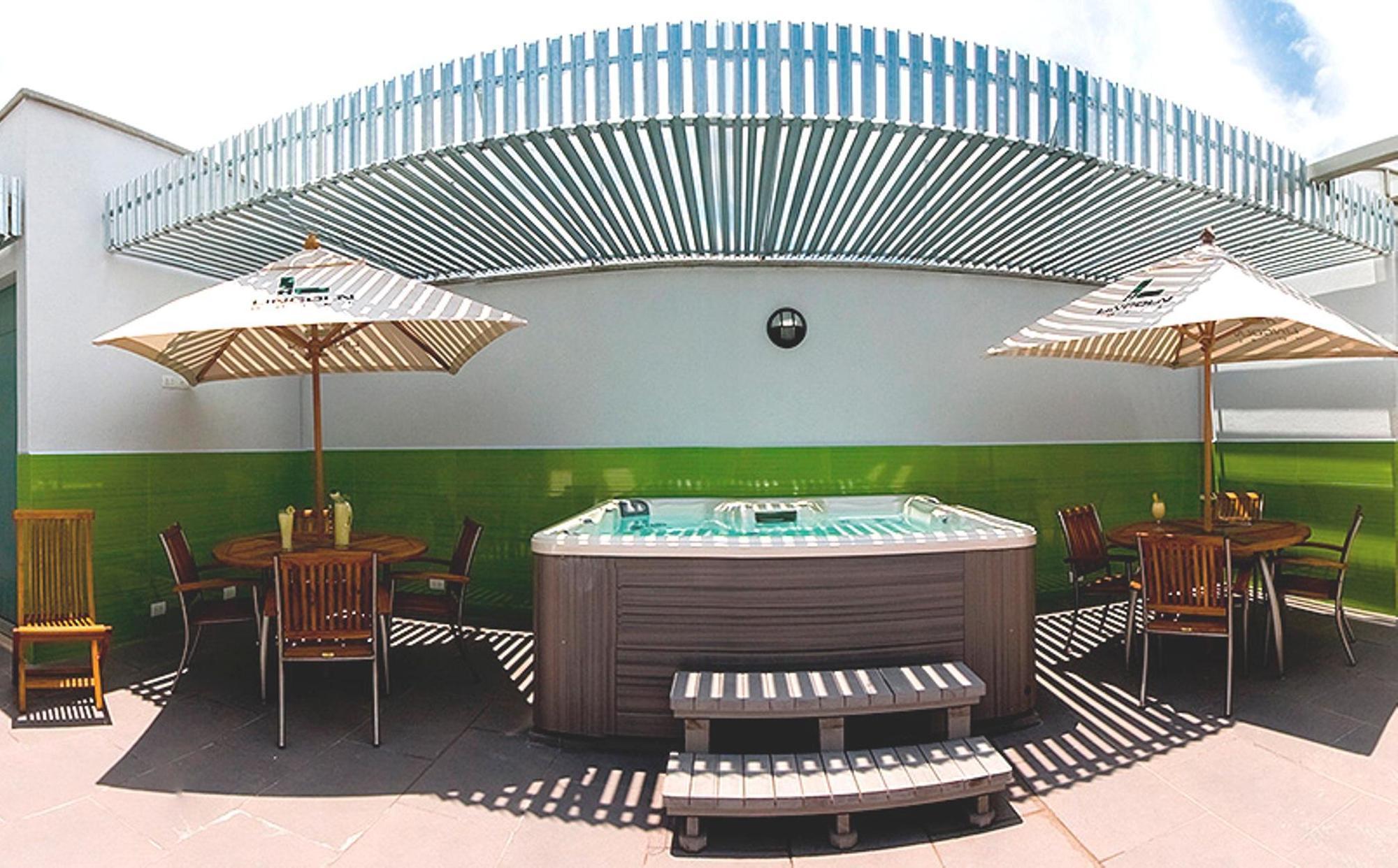 Hotel Lincoln Medellin Exterior photo