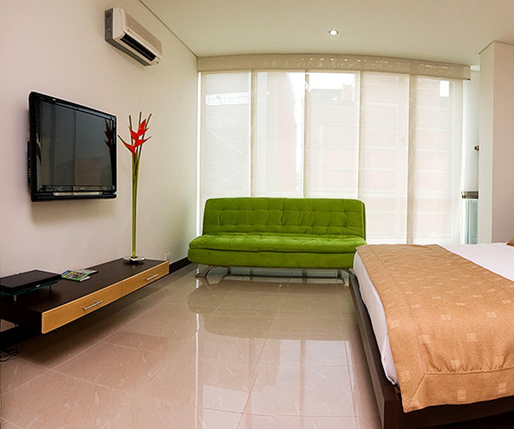 Hotel Lincoln Medellin Exterior photo