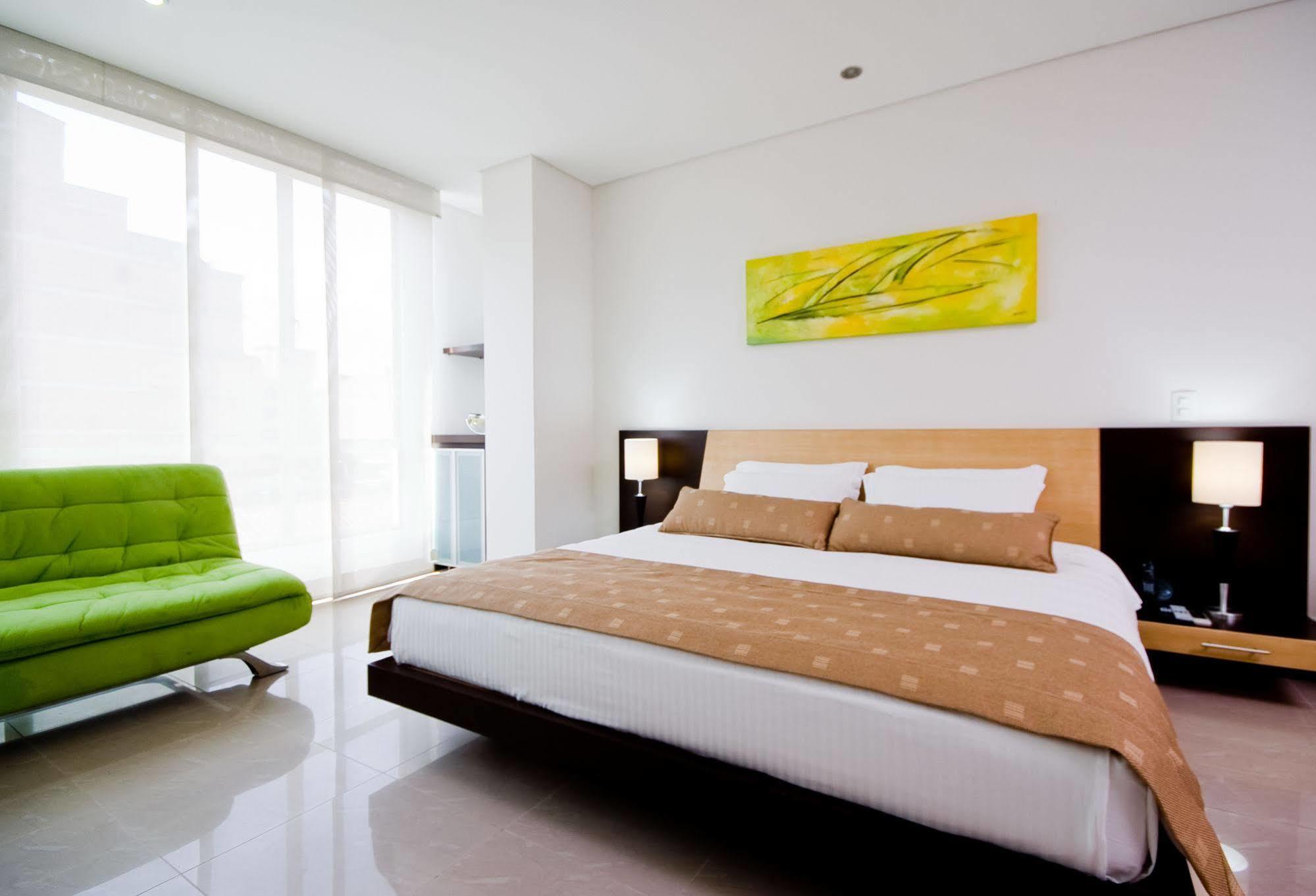 Hotel Lincoln Medellin Exterior photo